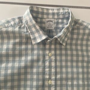 Brooks Brothers Regent Fit button down Large